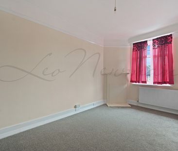 Kenton Road, Harrow, HA3 - Photo 1