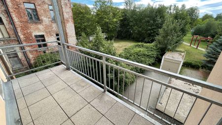 1. OG/ großes Wohnzimmer + Balkon / Stellplatz mögl. ! - Photo 3