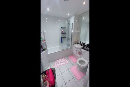 Room in a Shared Flat, Zenith Close, NW9 - Photo 5