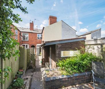 3 bedroom terraced house to rent - Photo 6