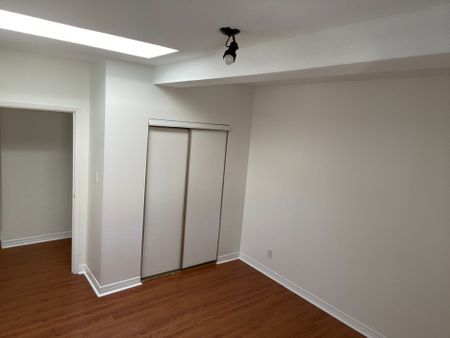 For Lease - 2890 Lake Shore Boulevard Unit# Apt. 3, Toronto, Ontario - Photo 4