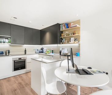 Woodberry Grove London N4 - Photo 1