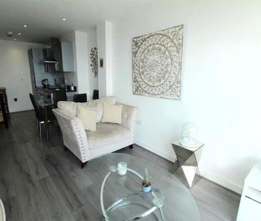 2 bedroom flat to rent - Photo 2