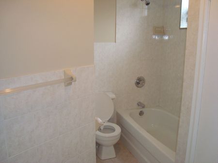 For Lease - 161 Morrison Avenue Unit# 1, Toronto, Ontario - Photo 5