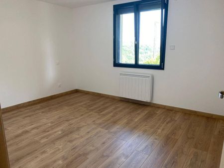 Location appartement 4 pièces 85.2 m² à Ucel (07200) - Photo 3