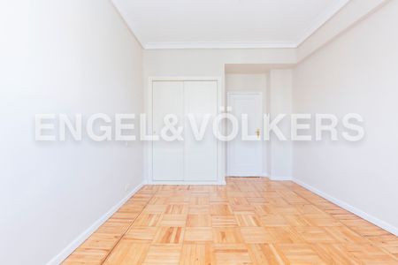 Piso de alquiler en Av. de Felipe II, Goya - Photo 5