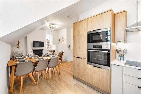 3 bedroom apartment to rent - Photo 3