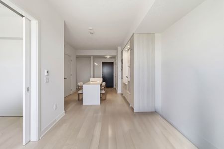 For Lease - 11 Yorkville Avenue Unit# 3403, Toronto, Ontario - Photo 3