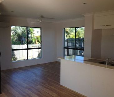 Centrally located townhouse - Photo 1
