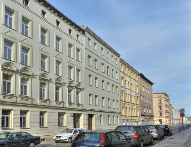 Altbau mit Hof - Photo 1