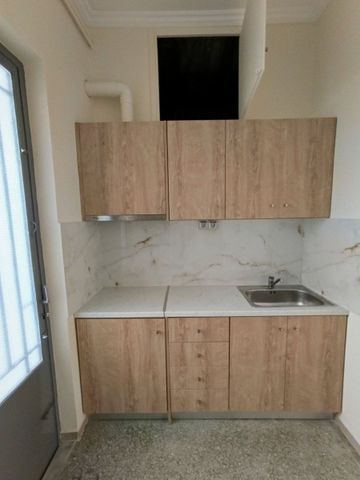 Studio/Γκαρσονιέρα για ενοικίαση Αγία Σοφία (Πάτρα) - Photo 3