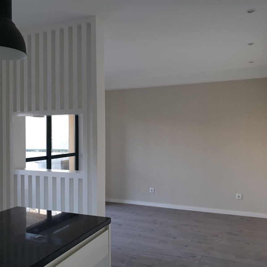 Acolhedor Apartamento T0 no Centro do Porto - Foto 1