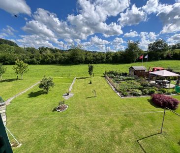 "ruhig & zentral - sanierte 4-Zimmerwohnung im Grünen" - Photo 2