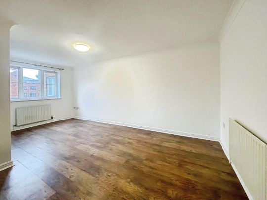 Trinity House, Argent Street, Grays, RM17 - Photo 1