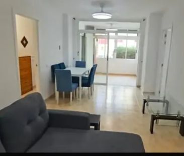 Apartamento en alquiler en Calle El Dragó - Photo 1