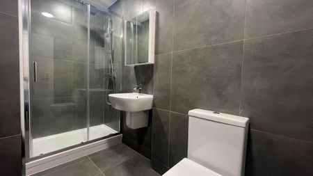 5 bedroom semi-detached house to rent - Photo 4