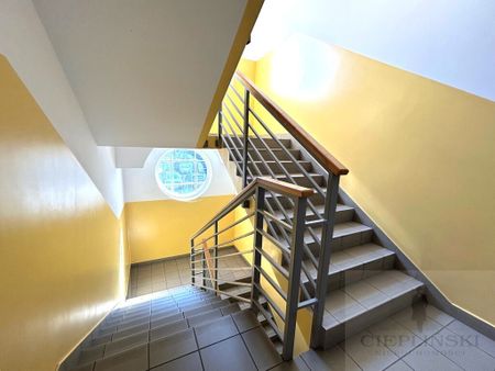 * I p. * BALKON * WINDA * STARE MIASTO * - Zdjęcie 2
