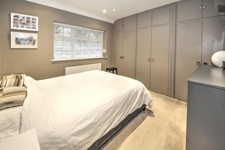 2 bedroom maisonette to rent - Photo 3