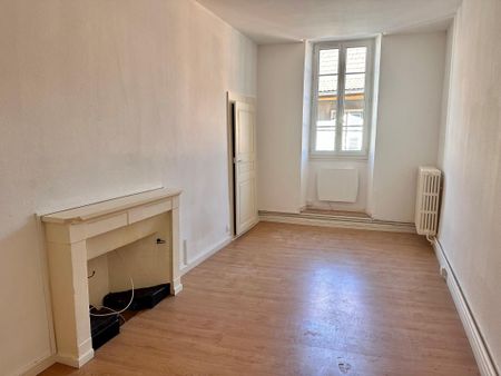 Location Appartement 4 pièces 119m² YENNE 73170 - Photo 2