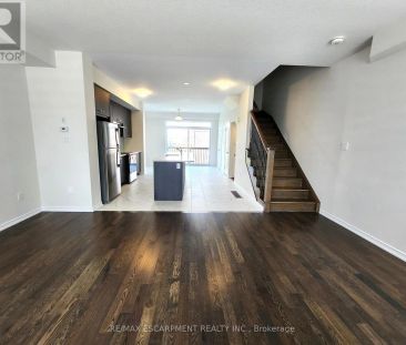 6 BASKETT STREET - Photo 1