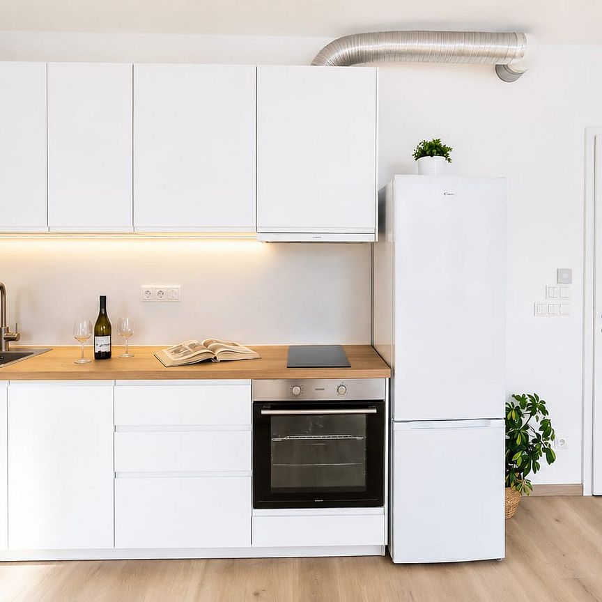 Pronájem bytu 1+kk 32 m² - Photo 1