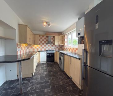 3 bedroom terraced house to rent - Photo 6