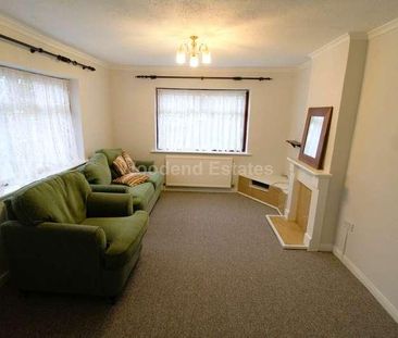 Green Lane, Uxbridge, UB8 - Photo 1