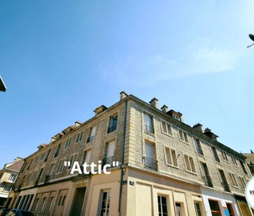 "Attic" T1 centre ville de Falaise - Photo 1