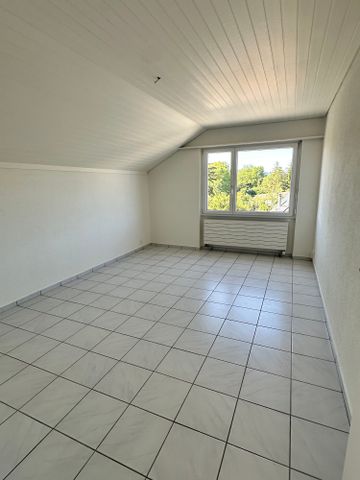 Grosszügige 3.5 Zimmer Dachgeschosswohnung - Foto 2