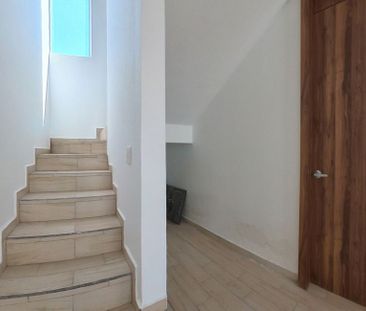 Casa en Renta con Jardín, Balcón y Cochera para 3 Autos - Residenci... - Photo 2
