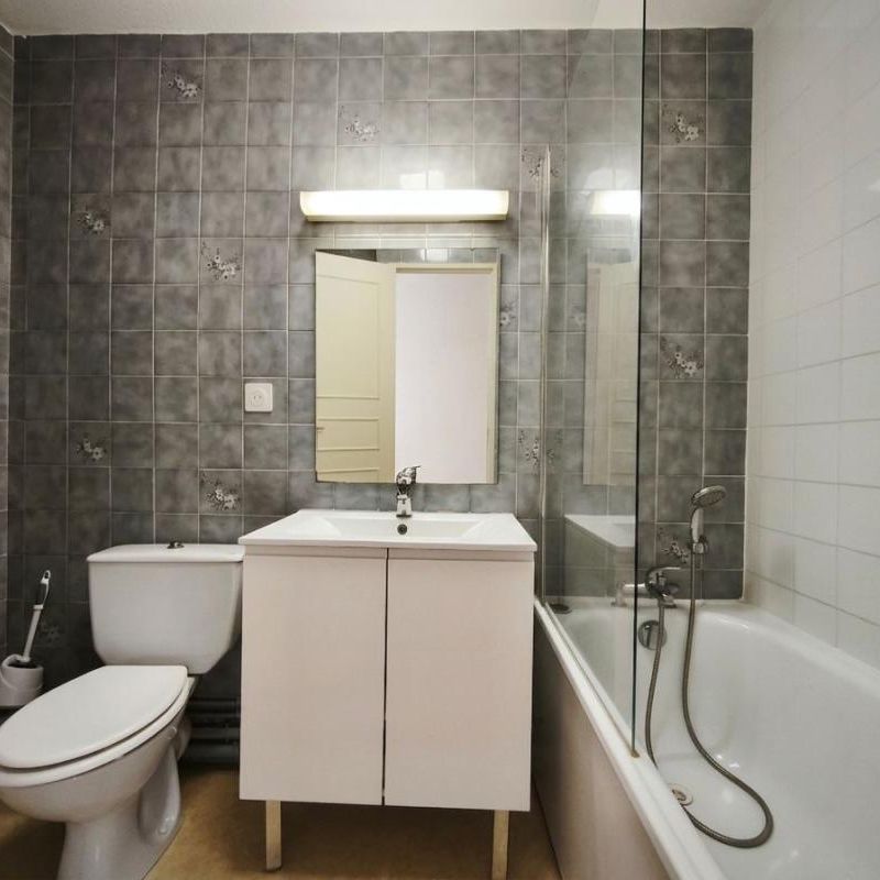 Location Appartement 1 pièce 25m² MONT DE MARSAN 40000 - Photo 1