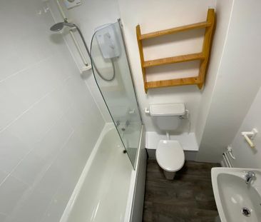 Studio to rent - Photo 6