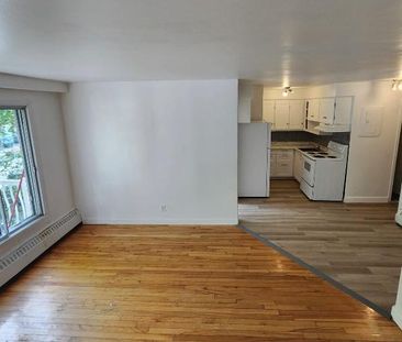 1er mois juillet gratuit- libre maintenant - 4 1/2 -1er étage avec ... - Photo 3