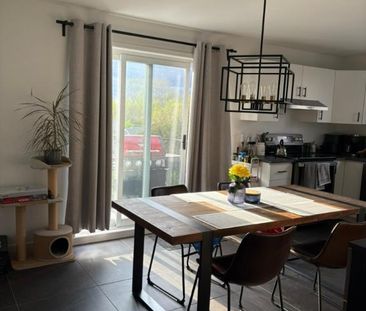 Grand logement 5 1/2 à louer, Chambly - Photo 3