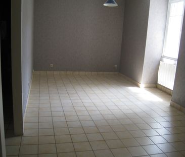 Location Appartement 2 pièces 46m² CHATELLERAULT 86100 - Photo 6