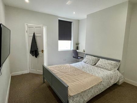 2 bedroom terraced house to rent - Photo 3