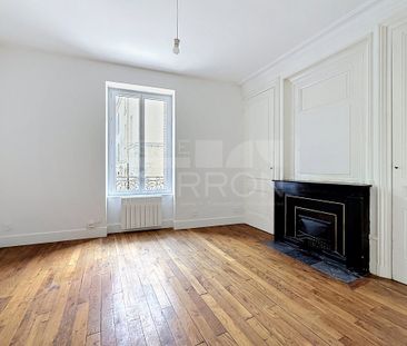 LYON 5 - T 1 - Photo 4