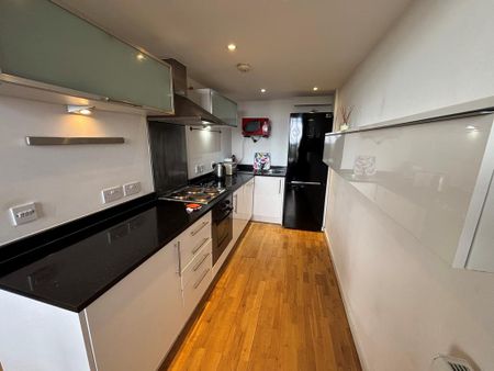 3 bedroom apartment to rent - Photo 5