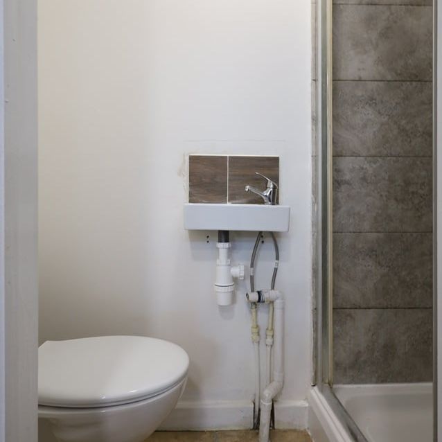 Studio Flat, Springfield Road, E5 - Photo 1