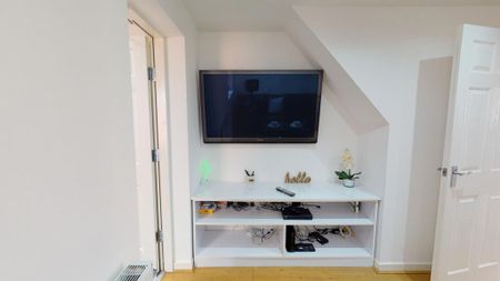 6 bedroom house to rent - Photo 3
