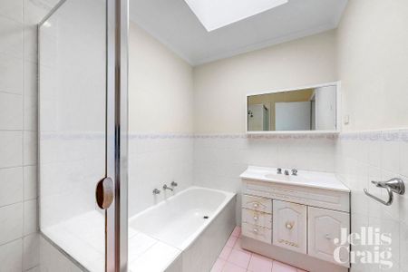 2/400 Mont Albert Road, Mont Albert - Photo 5
