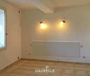 Location Appartement 2 pièces 39m² CHATEAURENARD 13160 - Photo 2