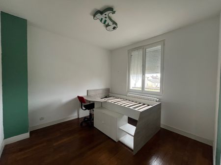 Location Maison 4 pièces 80m² ISSOUDUN 36100 - Photo 4