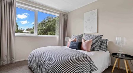 54 Haycock Avenue - Photo 2