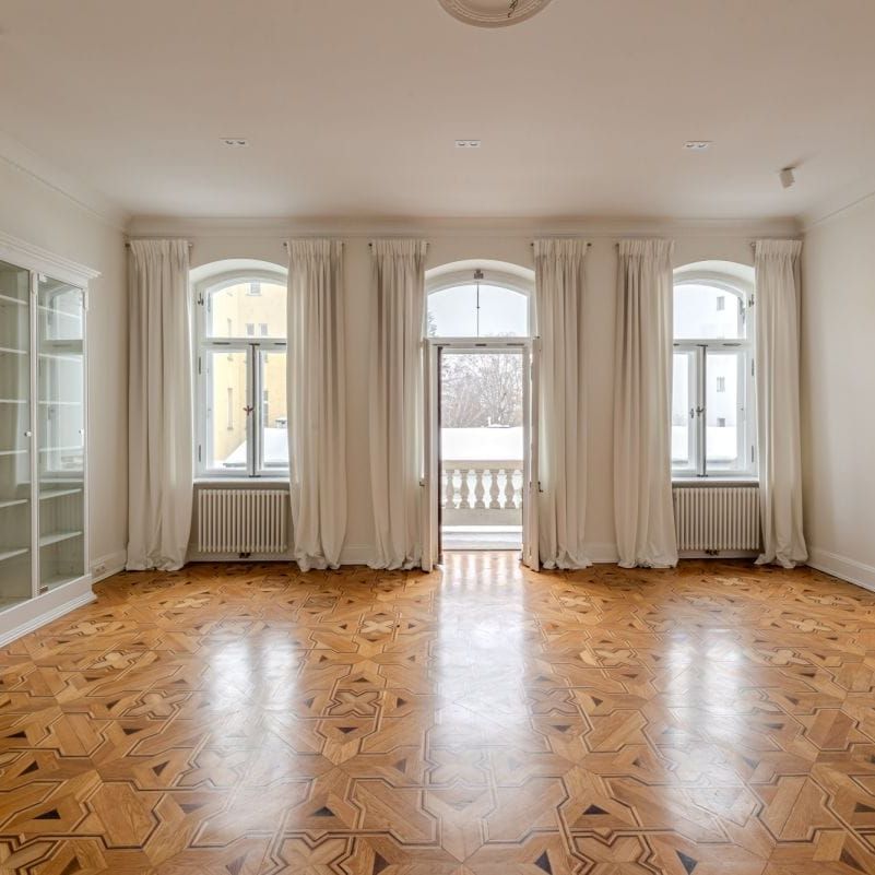 Mokotowska 57, sufity 3,5m , dwa balkony 125 m² - Photo 1