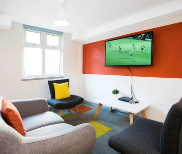 1 bedroom in a flat share to rent - Photo 1