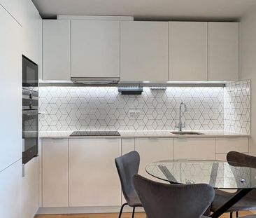 2 bedroom flat to rent - Photo 2