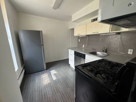 For Lease - 22 Brad Street Unit# #6, Toronto, Ontario - Photo 2