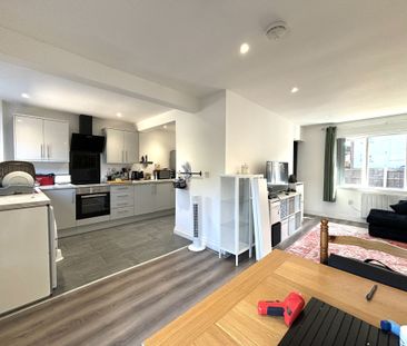 3 bedroom terraced house to rent - Photo 6