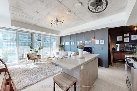 Riverside Square Lofts 15-45 , #807 - Photo 2